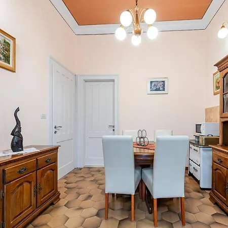 Appartement Seaview 10 Min To The Old Town *