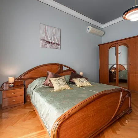 Apartment Seaview 10 Min To The Old Town *