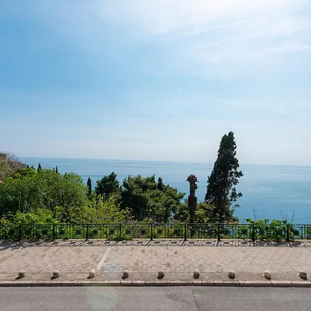 Apartment Seaview 10 Min To The Old Town *