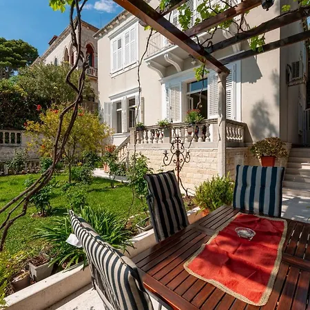 Seaview 10 Min To The Old Town Apartment *