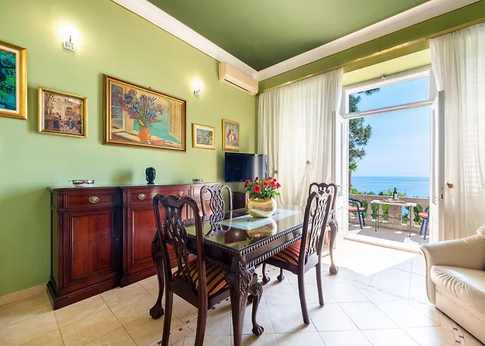 Seaview 10 Min To The Old Town