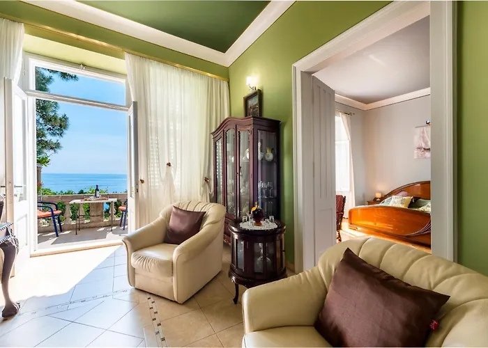 Seaview 10 Min To The Old Town *