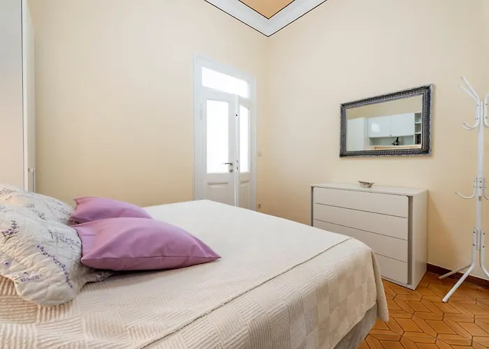 Seaview 10 Min To The Old Town Daire *