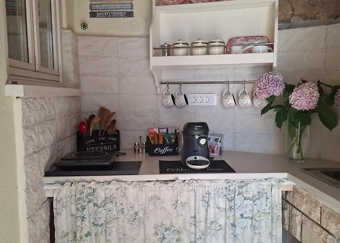 Daire Seaview 10 Min To The Old Town